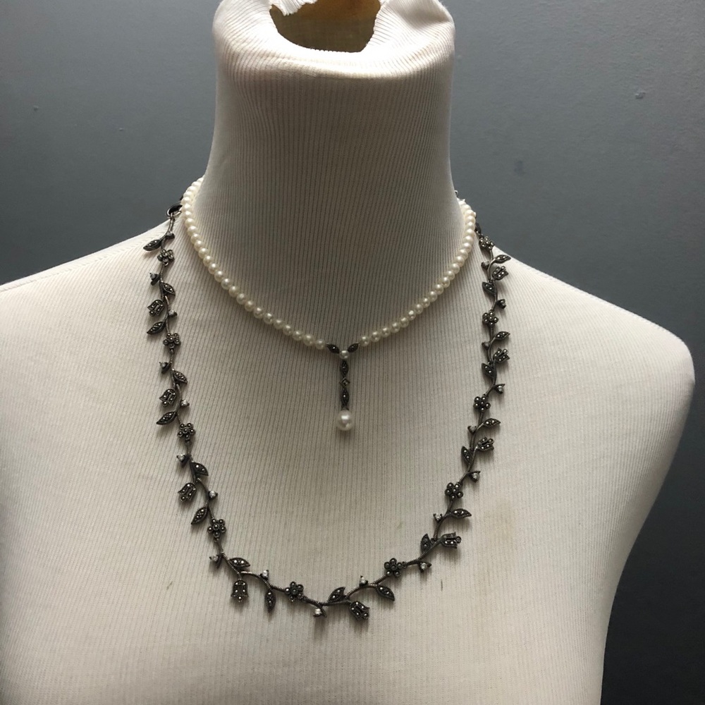 Sorrelli floral necklace